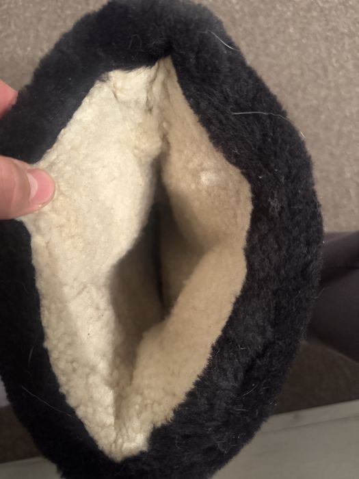 Продам унты новые