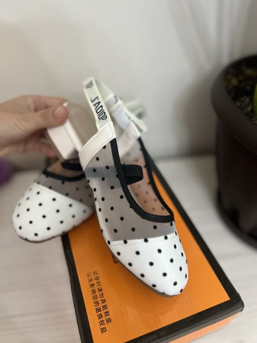 Туфельки в горошек