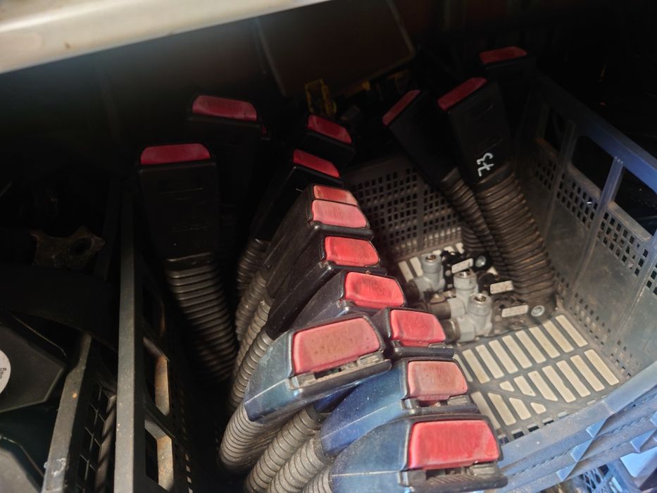 Колани и пиропатрони колан пиропатрон закопчалка бмв bmw е46 х3 х5 **