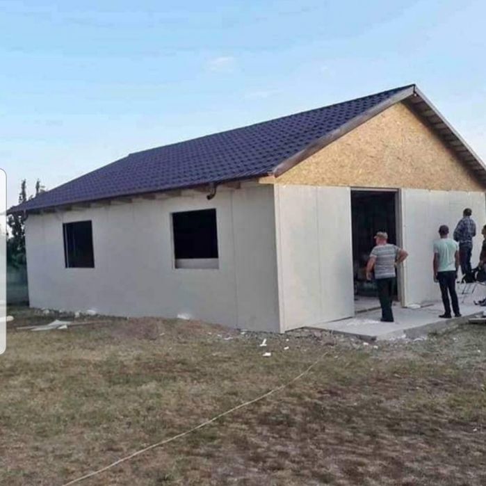 Vand case modulare din panou sandwich