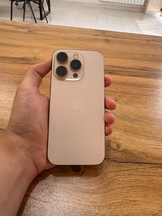 Iphone 16 pro, 256 gb, 88%