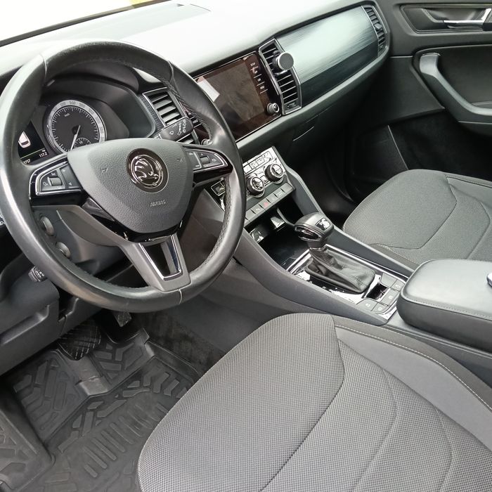 Detailing auto,curățare tapițerii auto, pachet interior de la 200 lei