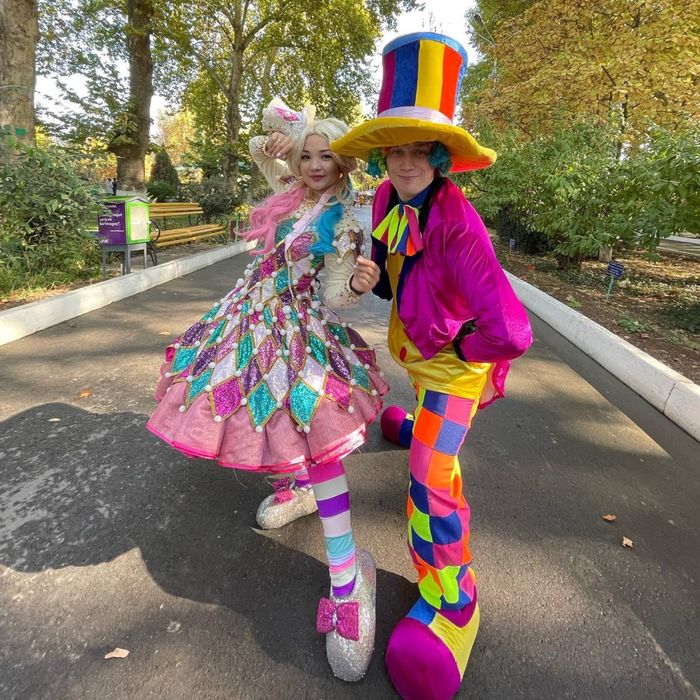 Клоуны, супергерои, принцессы, феи, а также химическое шоу