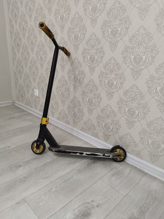Трюковой самокат б/у