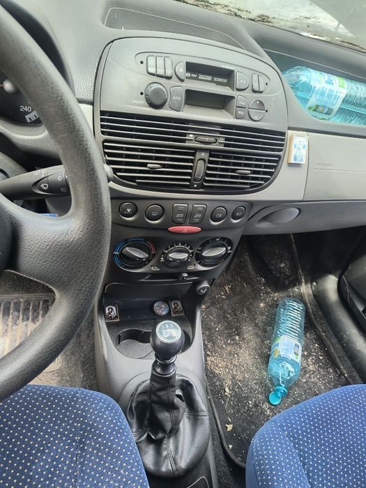 Fiat Punto 1.2 16 в 80 лв на части