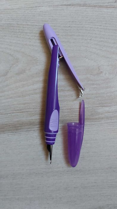 Vand stilou Bic Easy Clic Standart