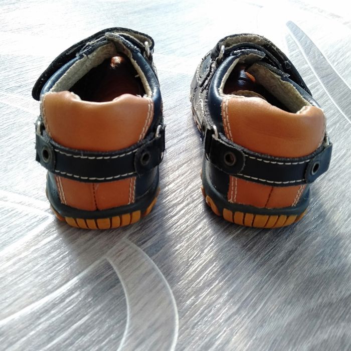 Продам ботинки на мальчика