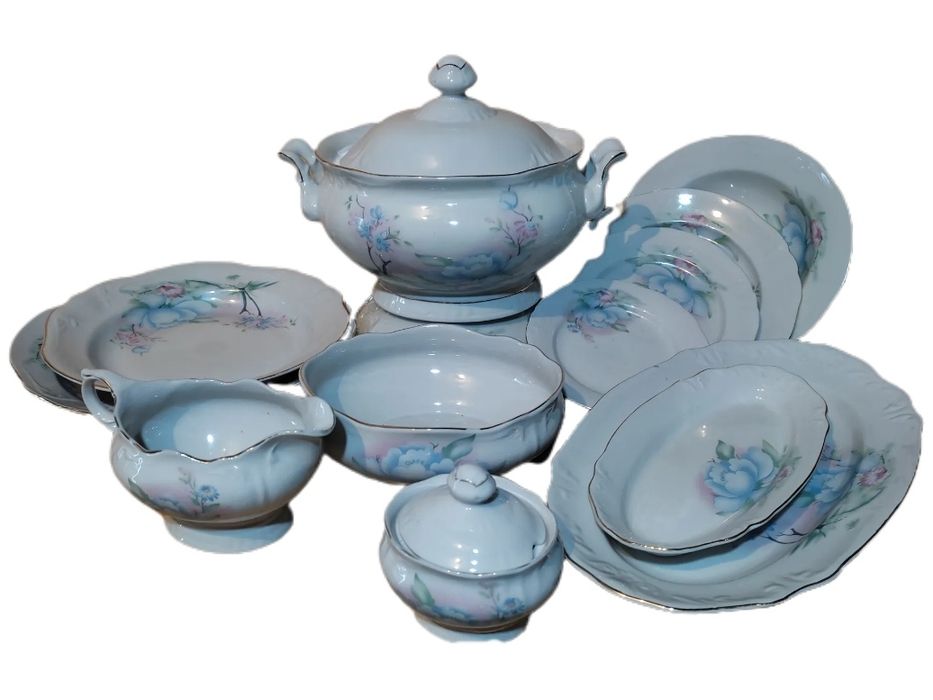 Сервиз столовый, тарелки, супница