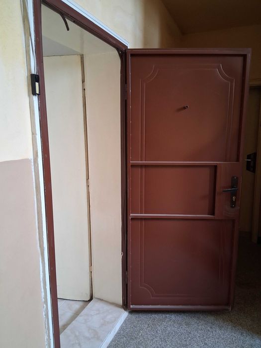 Врата метална без каса