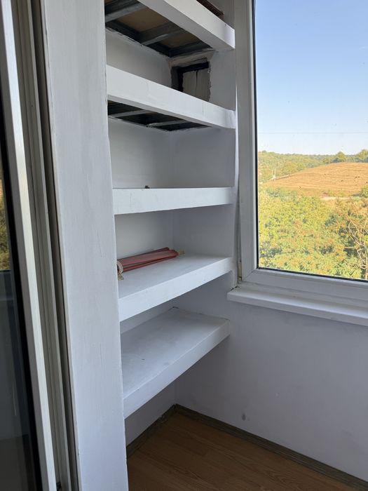 Vand apartament cu 2 camere