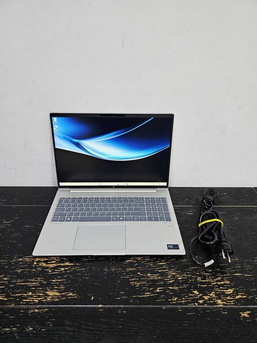 HP EliteBook 660 16 G11 Intel Core Ultra 5 135U Zeus Amanet 65504