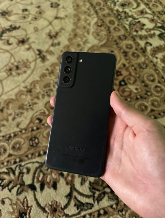 Galaxy S21 FE продоется