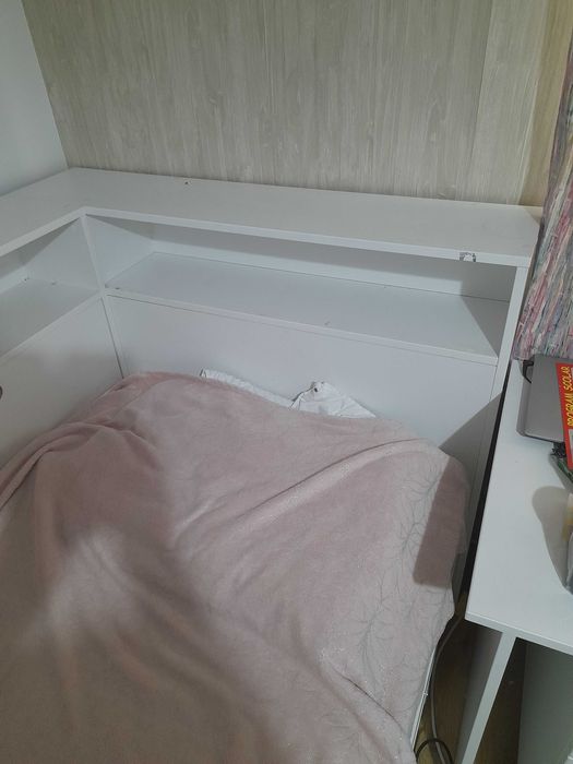 Vand pat de 1 persoana