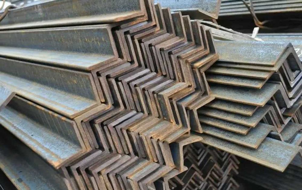 Уголок металлический