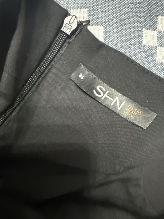 Продам платье черного цвета