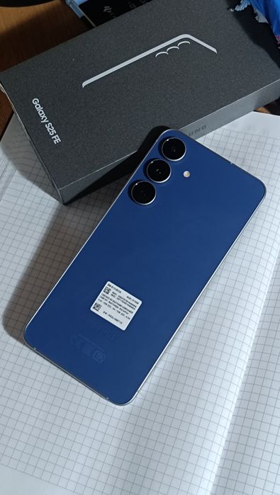 Срочно продам Samsung S25 FE