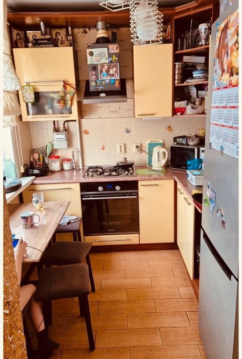 Продам 3 комн квартиру 15900