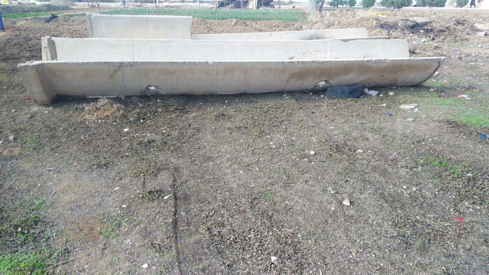 Latok sotiladi 100 lik