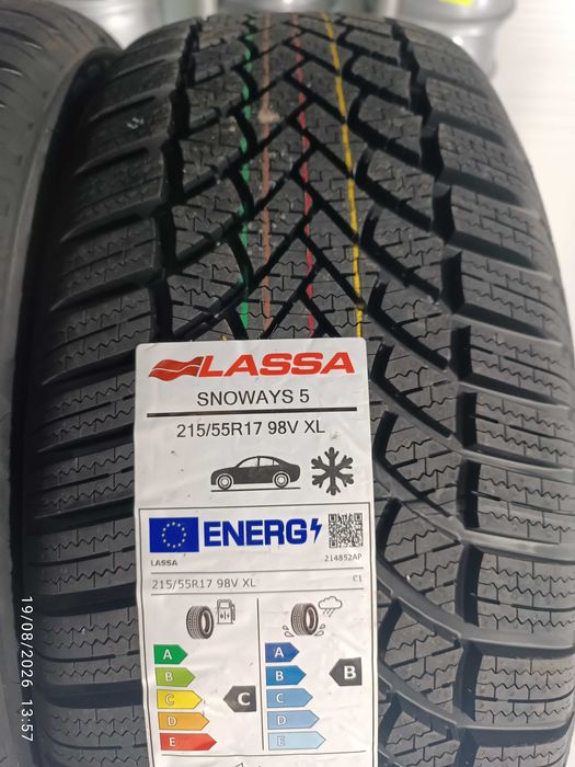 Зимни гуми 215/55/17 Lassa