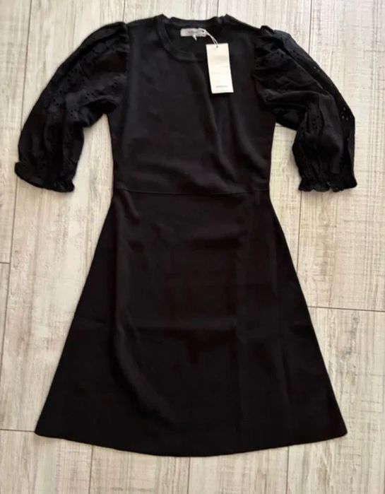 Стилна черна рокля