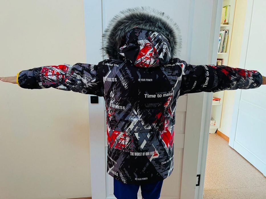 Продам куртку подростковую