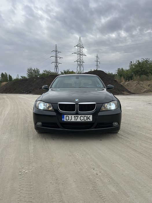 BMW 318i, motor 2.0 benzina