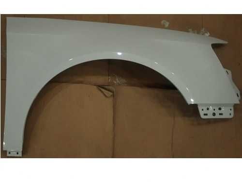 Aripa fata stanga VW Passat B6 05 – 10 vopsita alba LB9A