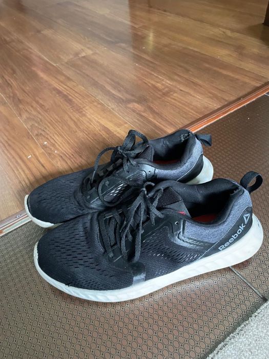 продам красовки размер 36