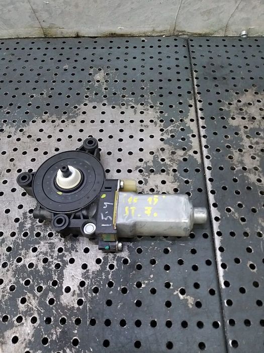 Motoras macara stanga fata hyundai i10 ba ia