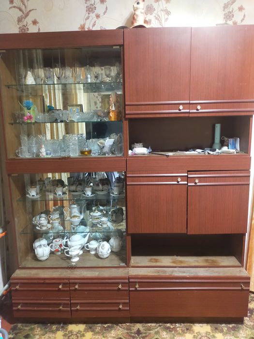 Продам стенку горку