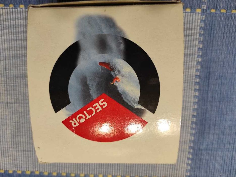 Часовник Sector 950 Titanium