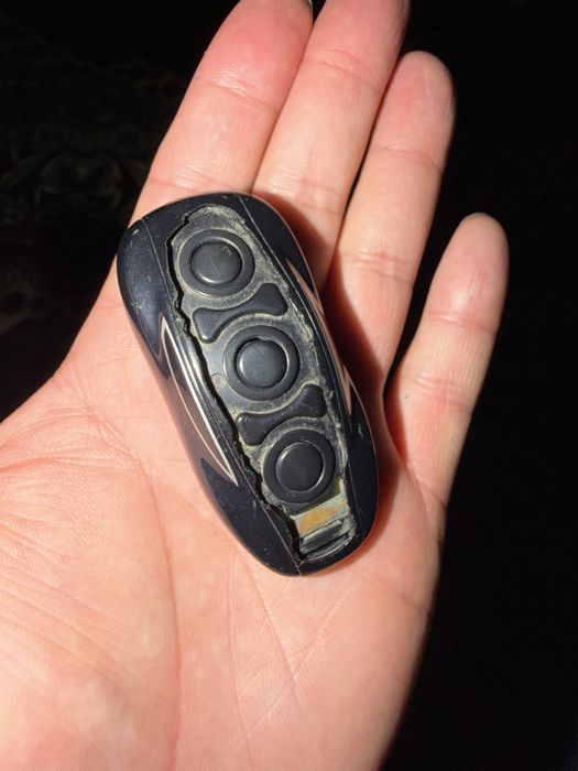 Tesla pult elektro mobil