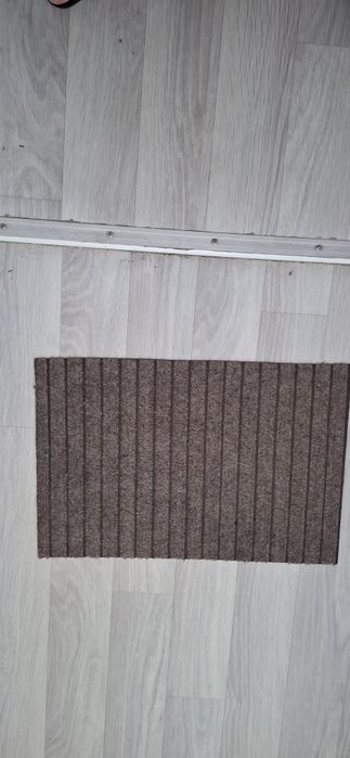 Продам коврик,серый цвет.