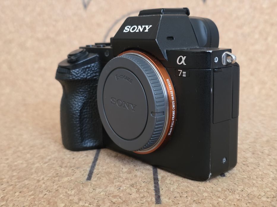 Sony a7II + грип и 5 батерии