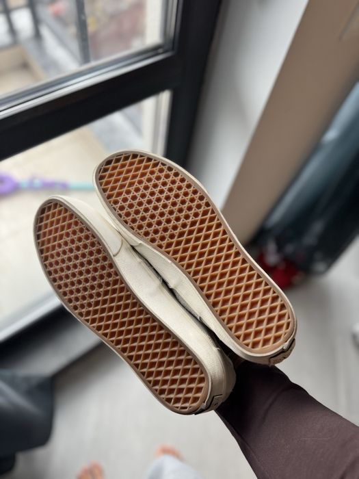 Vans Authentic номер 44