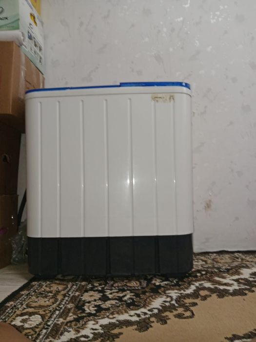 Проодам машинку полуавтомат. Цена 35к. Б/У