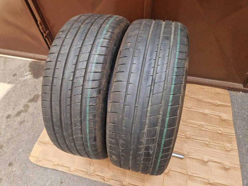 2 Goodyear R19 235/45
летни гуми 
DOT3123