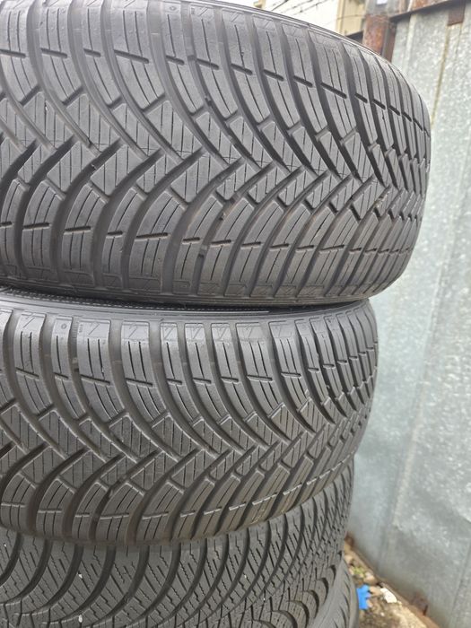 2бр. 195 45 16 Kleber всесезонни.