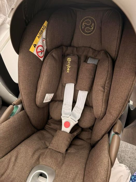 Стол за кола Cybex Cloud Z2 i-Size Plus + база Cybex Base T + адаптери за Balios S / Talos S