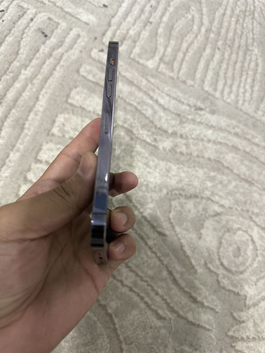 Iphone 14 pro max holati yaxshi pul zarlligi ichun sotilvotti