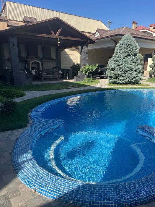 Продается дом,центр Луначарского,8 комнат,553м2