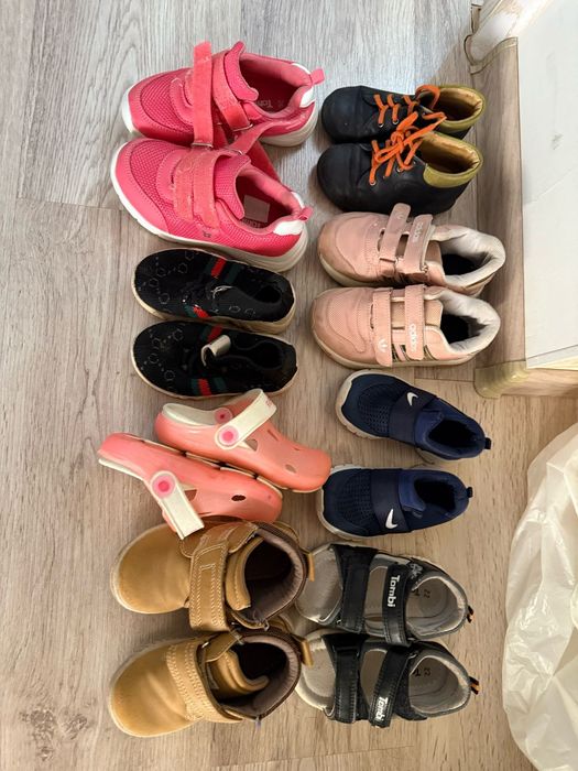 Продам детскую обувь для девочек