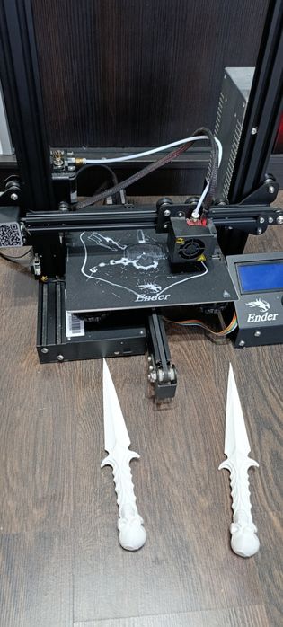Vând sau schimb Imprimanta 3D CREALITY ENDER-3