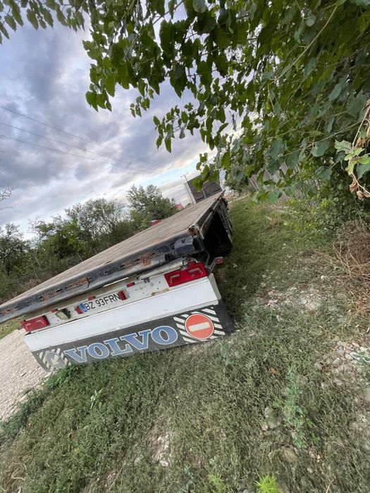 Semiremorca platforma krone