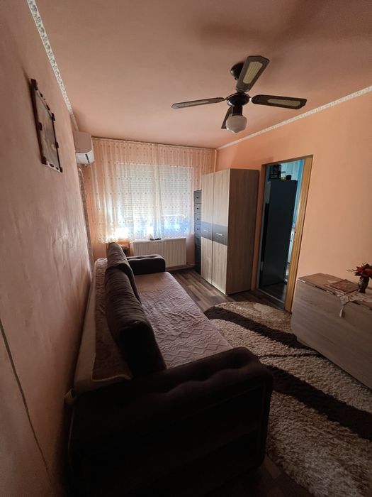 Apartament cu doua camere zona micro 14