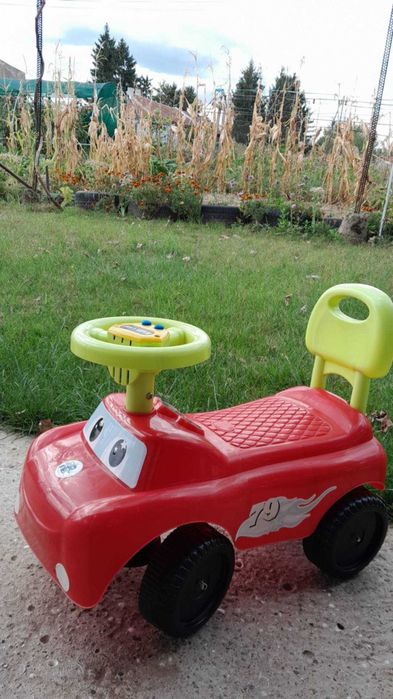 Продавам бебешки колички,паяк,триколка,пързалка ит.н.т