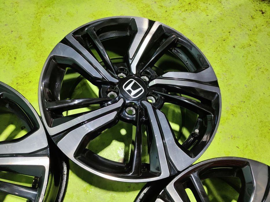 17 5x114.3 Honda лети джанти 5х114.3 хонда