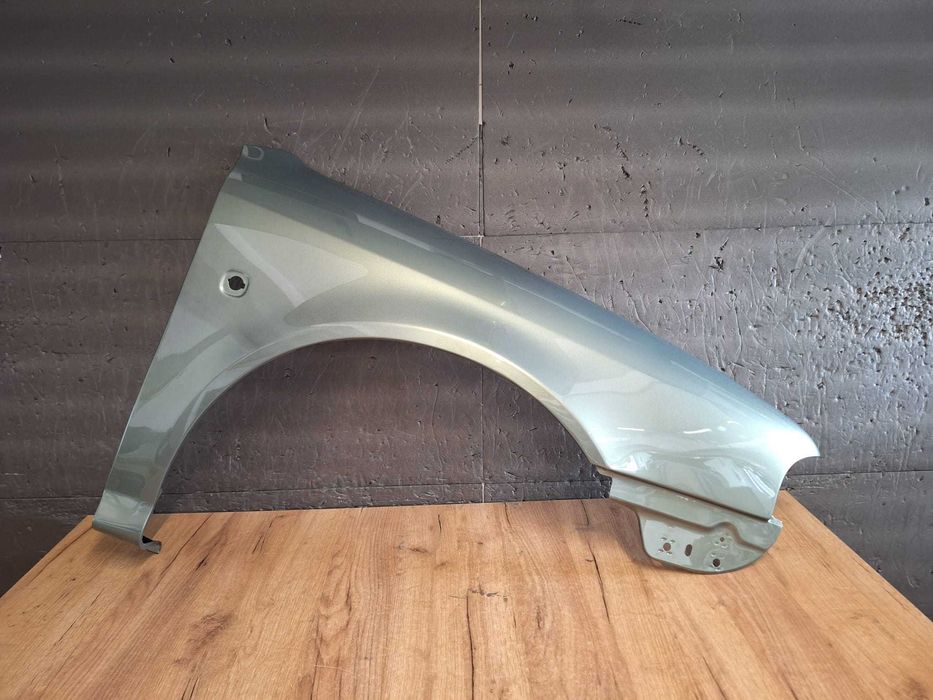 Aripa Fata Dreapta Skoda Octavia 1 I 1999-2007 (F6G (Verde))