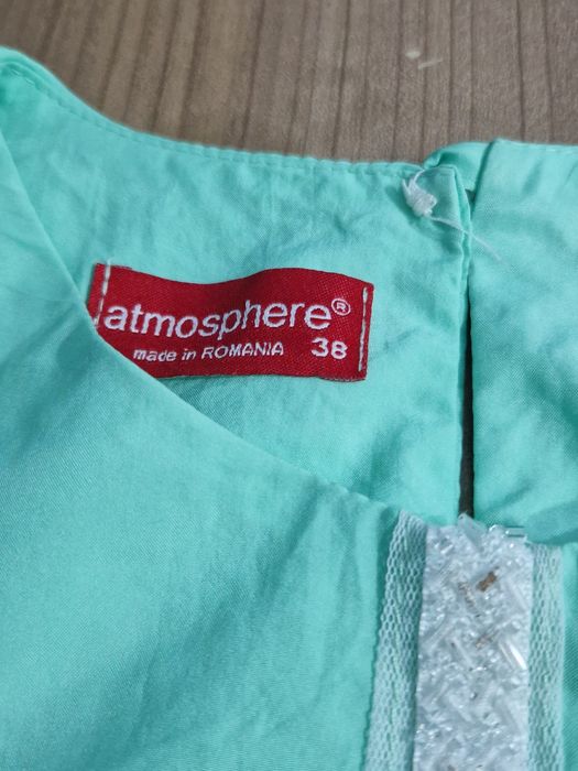 Bluza mint  elegantă cu  accesoriu din  mărgele Atmosphere,mărimea 38.