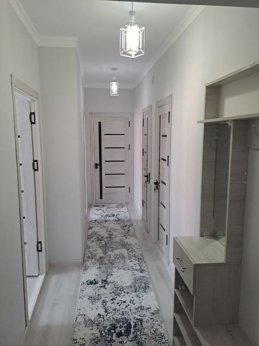 O‘zbekcha:

Ijara uchun yorqin 2 xonali kvartira, faqat oilalar uchun